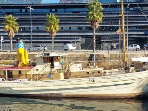 Visitas y talleres al barco de vapor Hidria Segundo